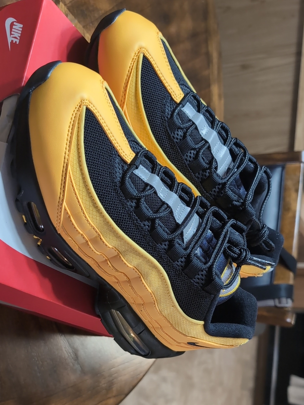 Nike Air Max 95 "Varsity Maize"